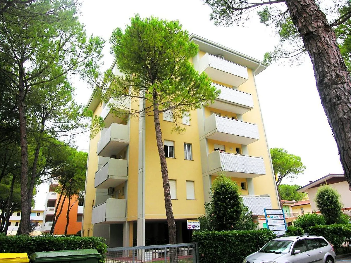 Appartamenti Tintoretto Bibione 0*,